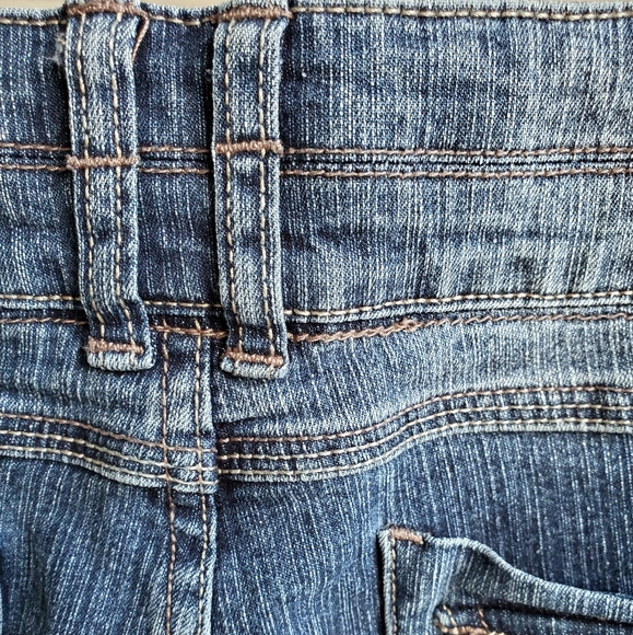 Candie's Button-Accent Denim Bermuda Shorts - Picture 12 of 16